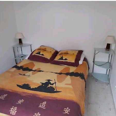 Maisonnee Avec Une Chambre Saint-Michel-en-l'Herm Exterior foto